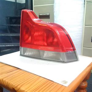 VOLVO S60  2005 RIGHT TAILLIGHT FOR SALE