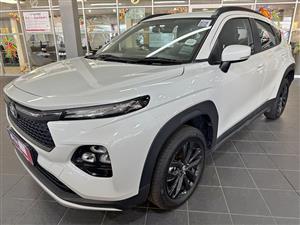 2025 Toyota Starlet Cross 1.5XS Auto-Low Low 13500km- Like new 