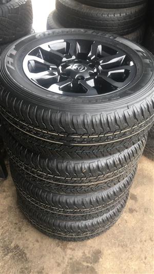 Toyota Hilux RS 18