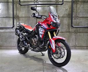 2017 Honda CRF1000L Africa Twin - 27 000km Crashbars - Barkbusters Handguards