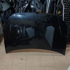 polo vivo bonnet 