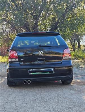 Polo 1.8t 20 valve. Sunroof , Airlux Coilovers, New headlights & taillights.