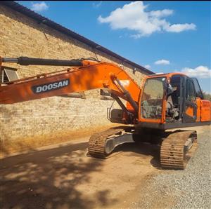 2013 DOOSAN DX LCV 225 EXCAVATOR