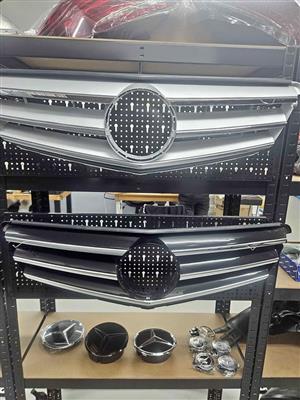 Mercedes Benz W204 Grilles