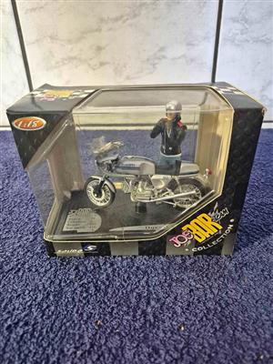 Die-cast model of a Ducati 900 SS motorcycle from the Joe Bar Team Collection.