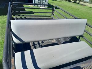 Hunting bench for a bakkie.