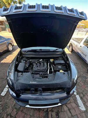 2014 Jeep Cherokee 3.2 KL Automatic Petrol stripping for Engine parts 