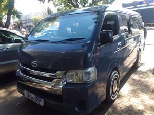 2010 Toyota Quantum 2.7VVti 10Seater manual grey colour Petrol 120000km 