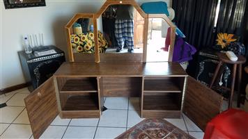 Second hand dressing table for sale