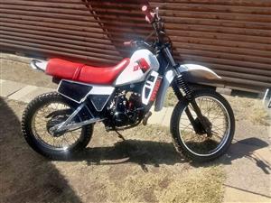 Yamaha dt125lc