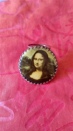 1960 Vingtage mona lisa scrf clip