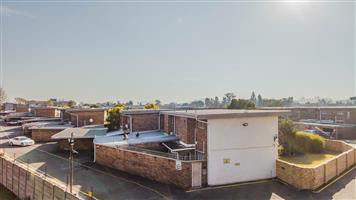 Townhouse Rental Monthly in Benoni Central