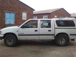 Isuzu kb 280 double cab bakkie,1998 model in fair condition for age. 
