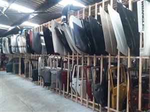 Dodge, Jeep and Chrysler Body Parts For Sale