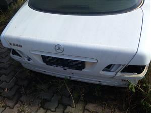 mercedes benz w211 stripping for spares