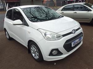 2015 HYUNDAI I10 GRAND PETROL MANUAL WHITE COLOR 68.000KM
