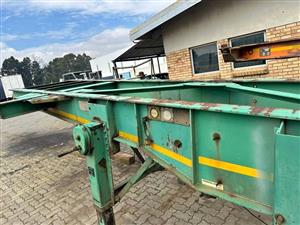 DOUBLE AXLE  SKELETON TRAILERS 