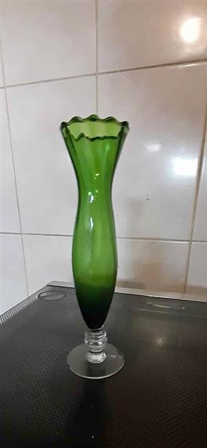 Vintage Hand Blown Emeral Green Glass Bud Vase, with clear glass stem