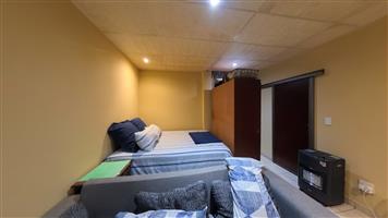 Prime Bachelor Apartment Close To Every Amenity