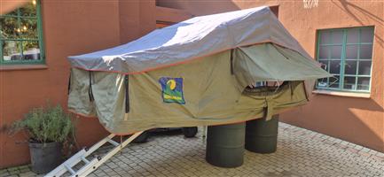 Howling Moon Roof Top Tent RTT