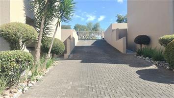 Townhouse For Sale in Silverfields