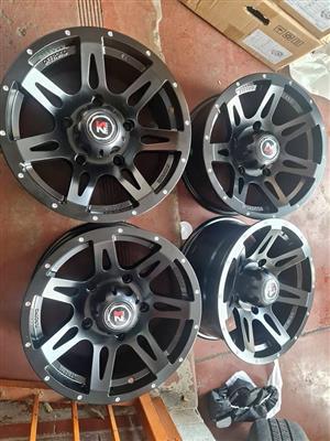 Mahindra Bakkie Brand new mags size 16 mags pcd  5x160