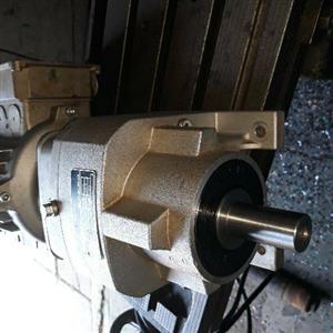 Reduction gearbox