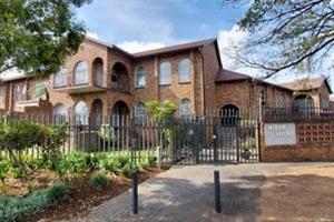 Apartment For Sale in Albemarle