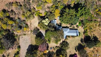 Plot living in Akasia