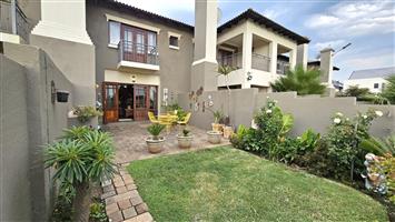 Townhouse For Sale in Melodie