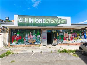 Versatile Commercial Investment Opportunity in Prime Evander Location