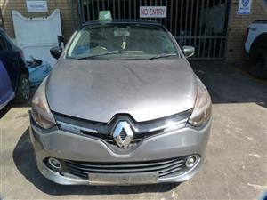 Renault Clio IV 900T Expression Manual H4B - 2016 SPARESBOYZ STRIPPING FOR SPARE