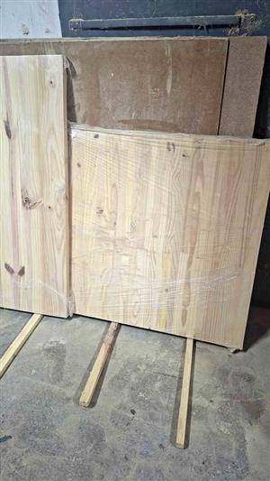 Laminated Pine Table Tops