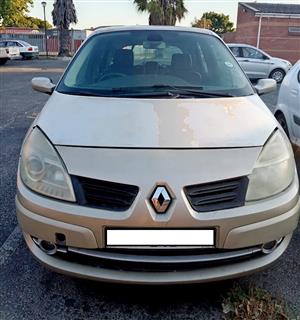 Renault Scenic 2 — 2.0 16V