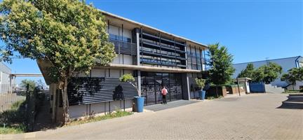 12754sqm N1 Facing warehouse to let in Randjespark Midrand