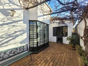 Cozy 1 Bedroom Garden Flat in Secure Area of Randfontein