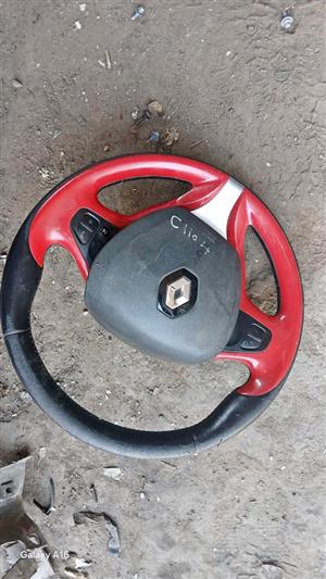 Reunant clio 4 sterling wheel airbags