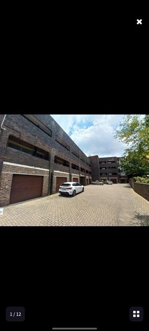 Apartment For Sale in Croydon