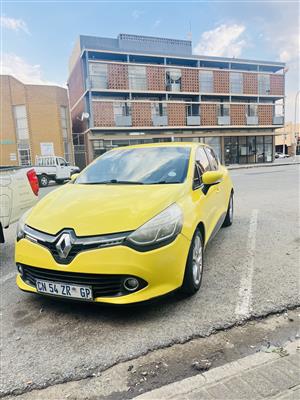  Renault Clio available for viewing in Kroonstad.