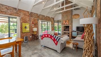 Renovated Industrial-Modern Farmhouse in Napier