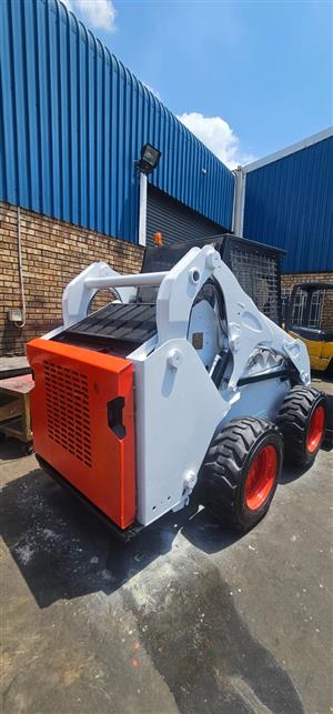 S18 Compact Skidsteer 