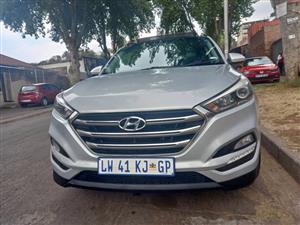 2017 HYUNDAI TUCSON 2.0 CRDI DIESEL AUTOMATIC 81000KMS FULL SERVICE HISTORY LEATHER SEATS