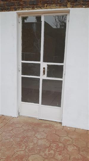 Room to rent for 1 person 3km from Wonderpark mall