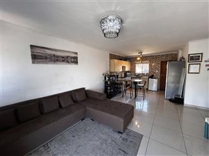 Lovely 2 Bedroom Townhouse in a Quiet and Convenient Location