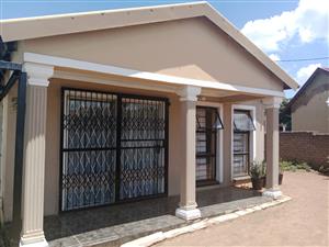 3 Bedroom House with a Garage for Rental in Letlhabile, Brits