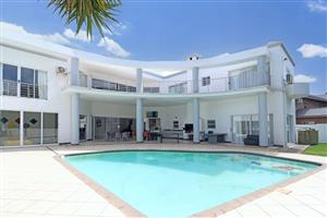House For Sale in Woodhill Golf Estate