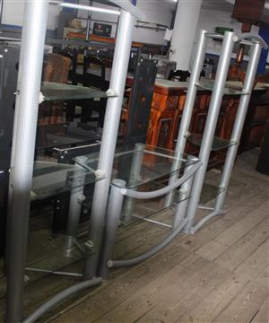 GREY TV STAND W/GLASS S065479B