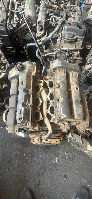 Hyundai G6BA engine stripping for spares.