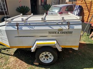 Camp Master Town and country 210 trailer 