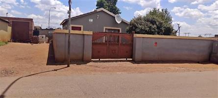 two bedroom House for sale 